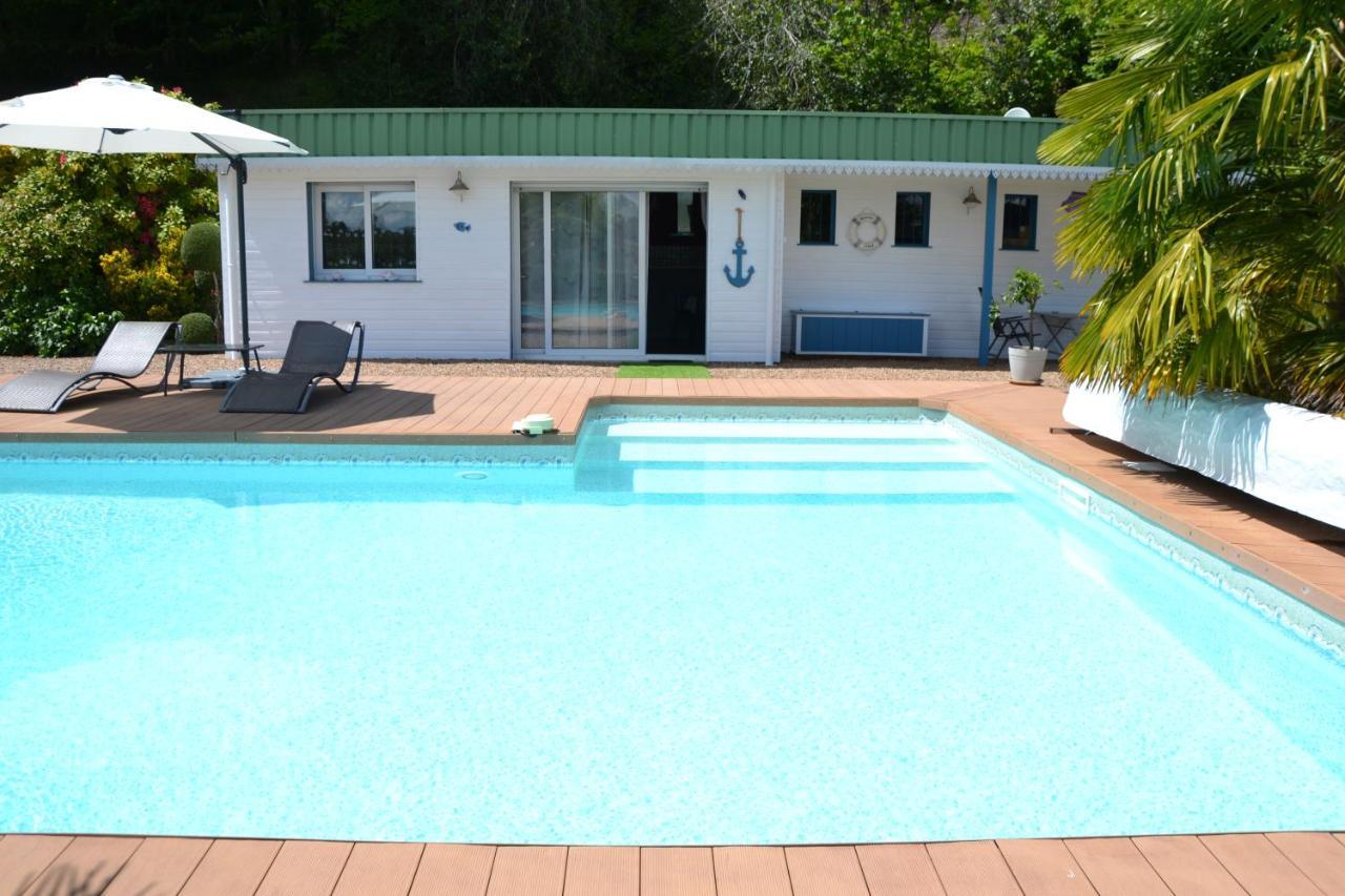 Bienvenue Dans Notre Gite Naves  Exterior foto