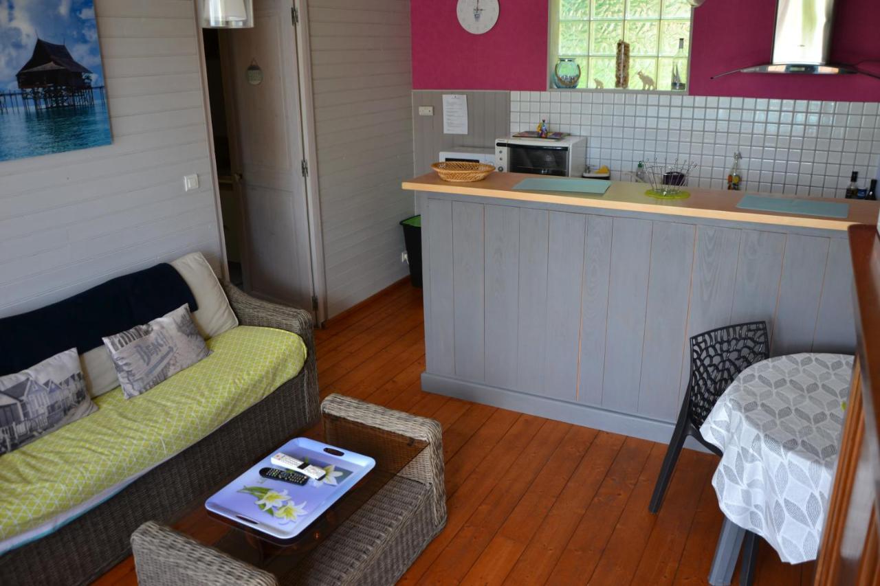 Bienvenue Dans Notre Gite Naves  Exterior foto
