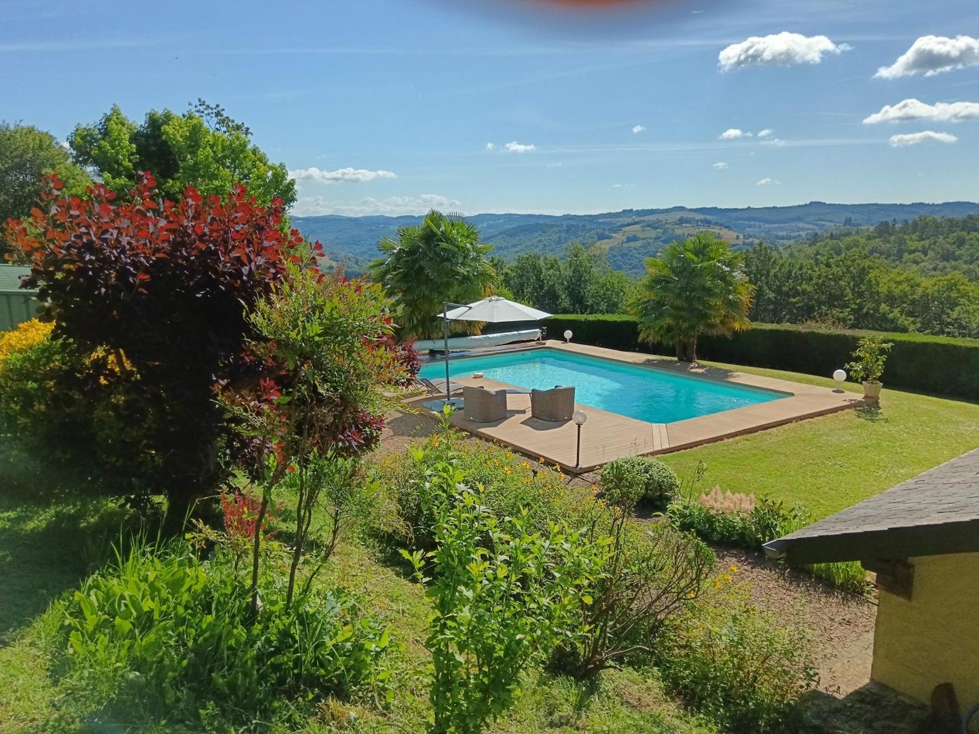 Bienvenue Dans Notre Gite Naves  Exterior foto